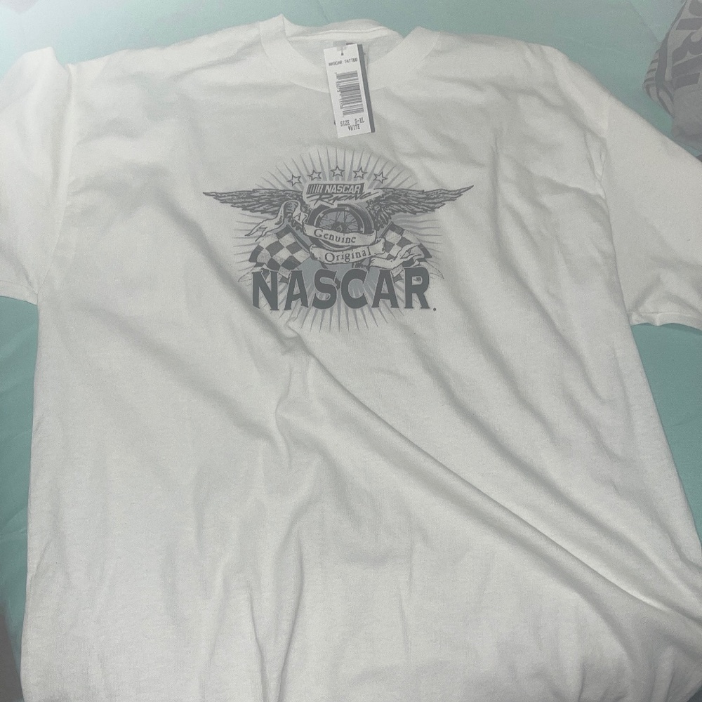 Nascar Racing white tshirt sz Large Mens New With Tags